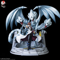 
              Yu-Gi-Oh! / Kitsune Statue - Figurine Kaiba Et L'Ultime Dragon Blanc Aux Yeux Bleus
            